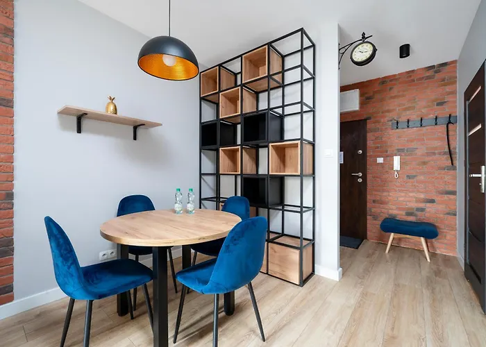 Urban Elegance Bliss By Bookinghost *