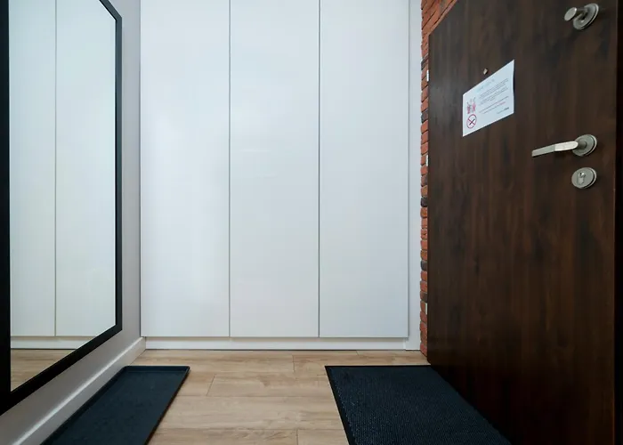 Urban Elegance Bliss By Bookinghost *