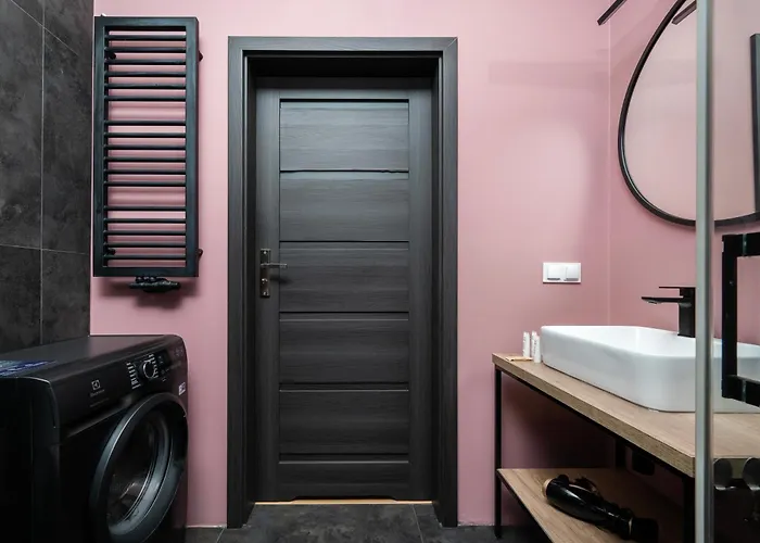 Urban Elegance Bliss By Bookinghost * Łódź