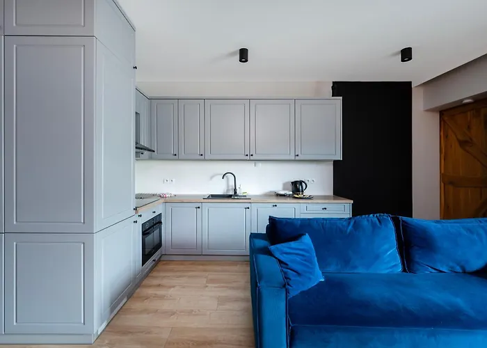 Urban Elegance Bliss By Bookinghost * Łódź